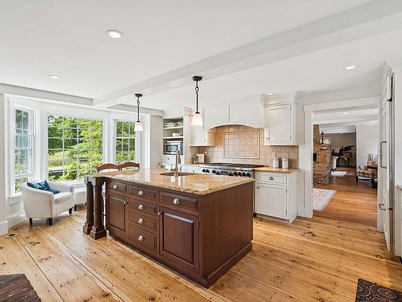 5th image of 83 Worcester Road