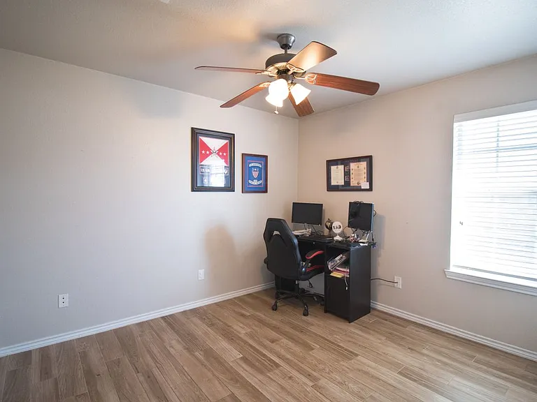 714 Tundra Dr — Photo 12