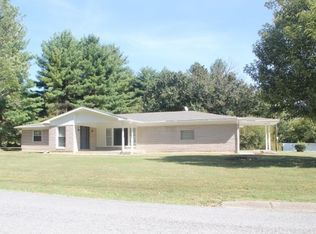 2411 N Rush Creek Rd, Salem, IN 47167