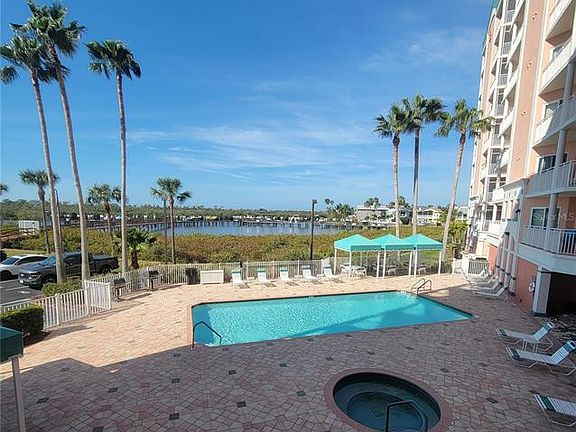 3rd image of 4516 Seagull Dr Unit 313