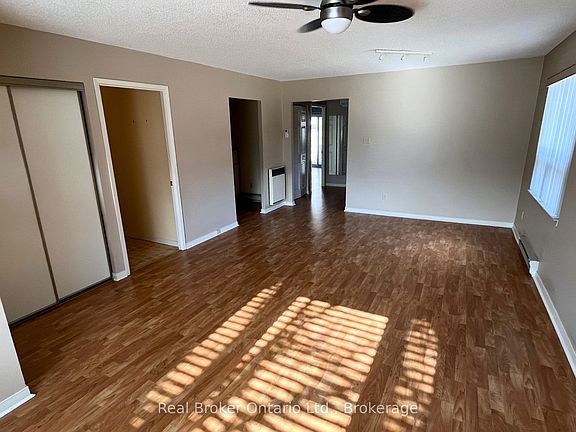 4th image of 696 King St #72