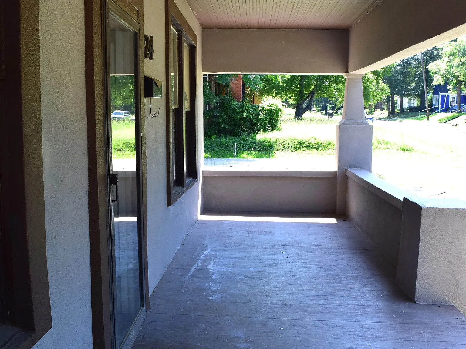 3 bed, 1402 sqft, $1,200 — Photo 2