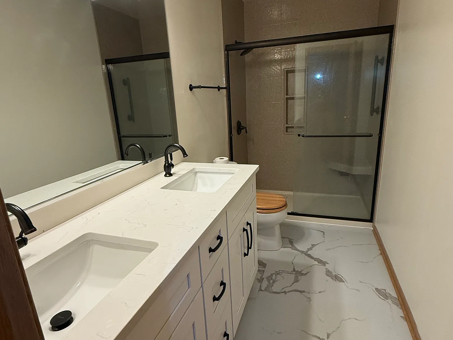 3 bed, 2.5 bath, 1600 sqft, $2,900 — Photo 3