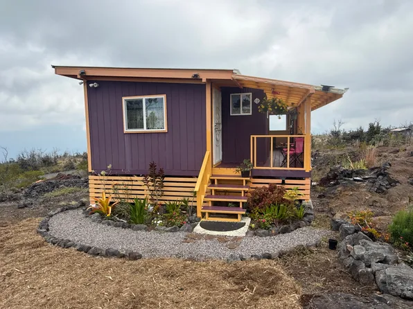 92-8617 Iwalani Pkwy, Captain Cook, HI 96704