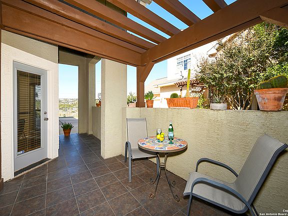 4th image of 22207 Park Summit Cove