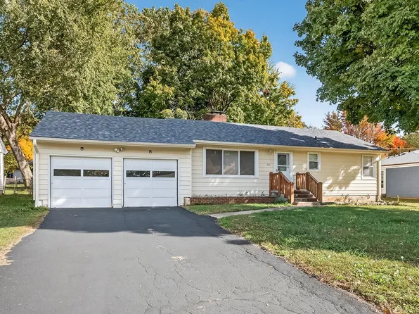 1824 S Thelma Avenue, Springfield, MO 65807