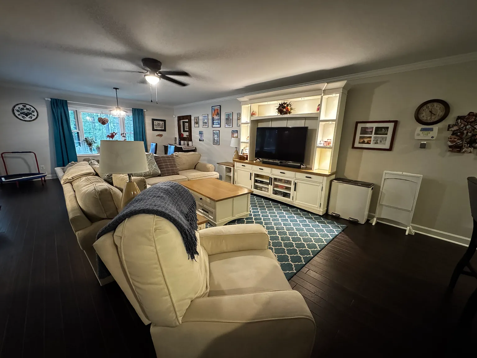 3 bed, 2723 sqft, $2,700 — Photo 4