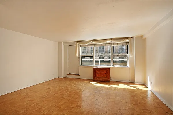 Rented by Corcoran | media 10