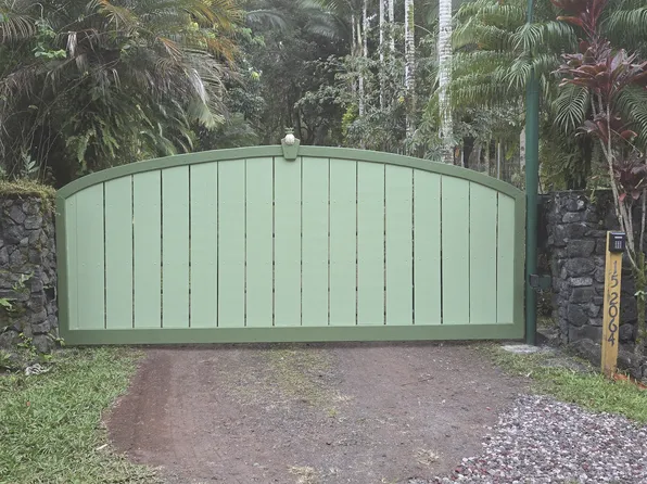 15-2064 12th Ave, Keaau, HI 96749