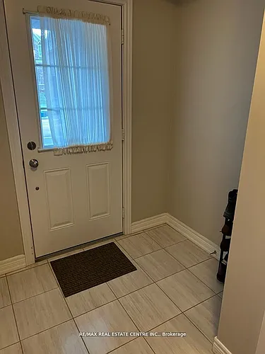 630 Linden Dr E Photo 1