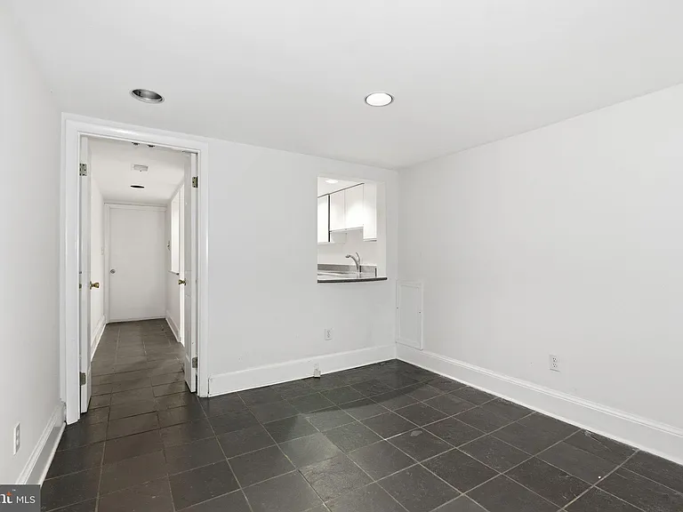 308 E Capitol St NE #11 — Photo 16