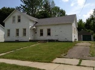 112 Bartlett St, Harbor Beach, MI 48441