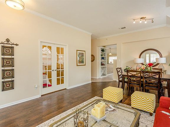 4th image of 8507 Green Ash Dr