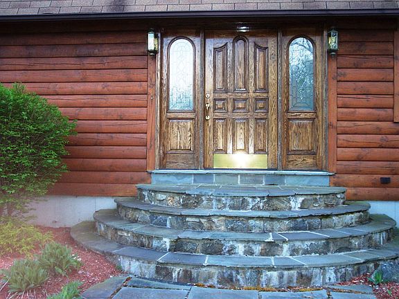 Beautiful Stone Work at Entrance