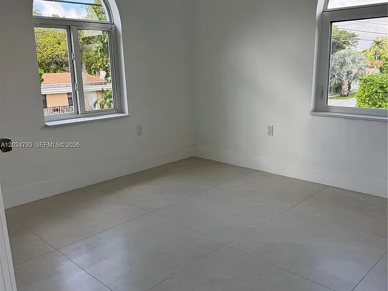 3305 SW 28th St #3305 — Photo 14