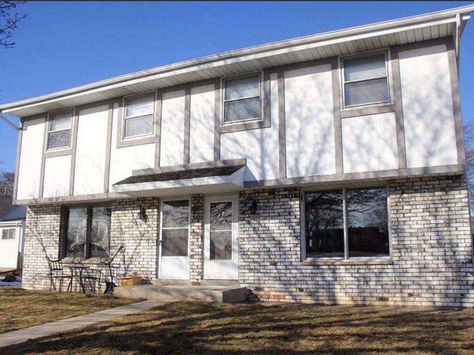 2nd image of 2438 E College Ave