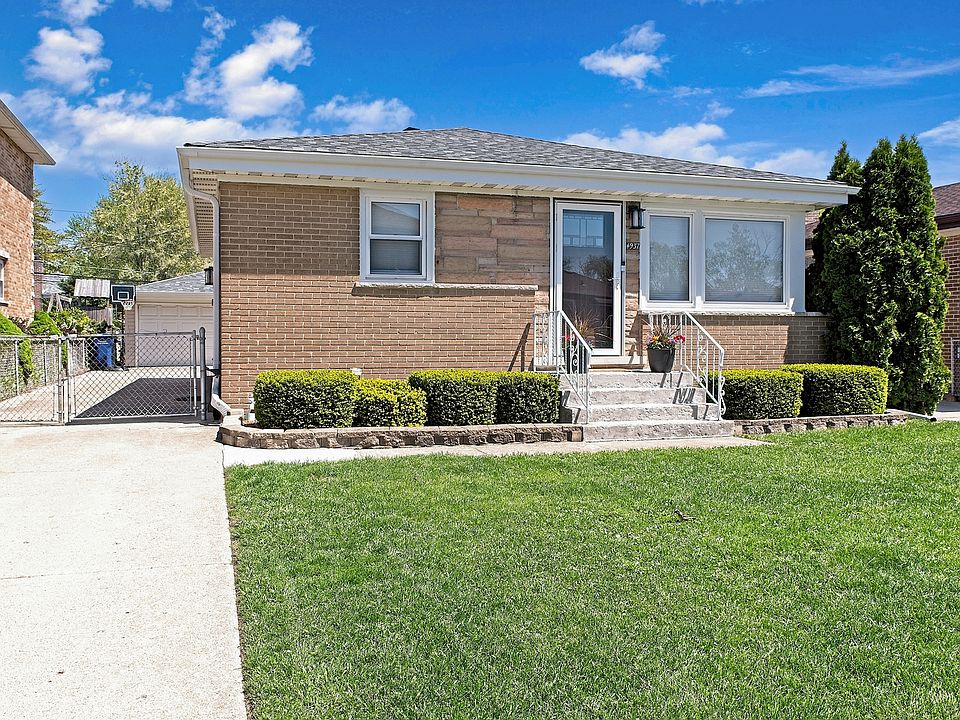 1st image of 4937 N Opal Ave