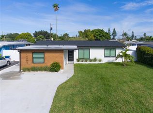 16004 Redington Dr, Redington Beach, FL 33708