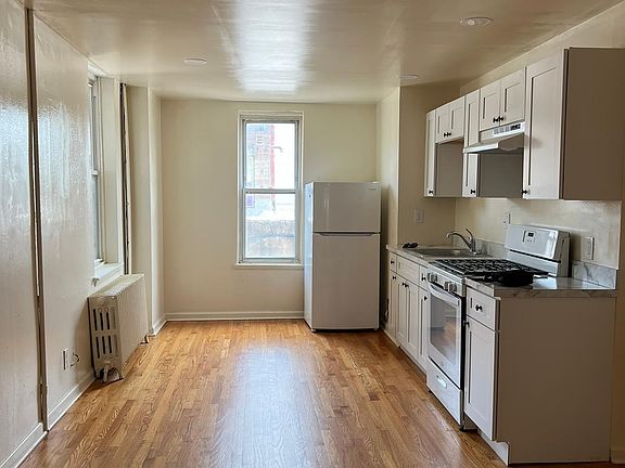 3rd image of 1203 S 2nd St Floor 2