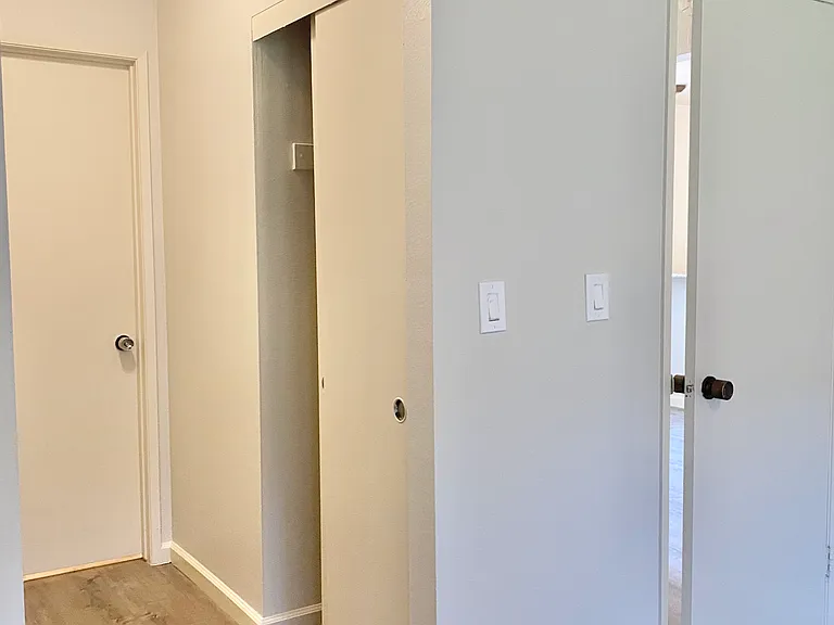 1425 E Orange Grove — Photo 17