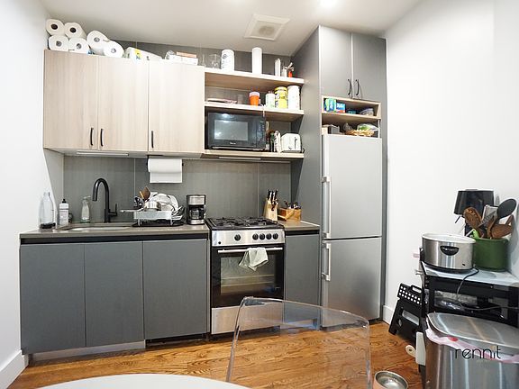 4th image of 294 Powers St APT 3B