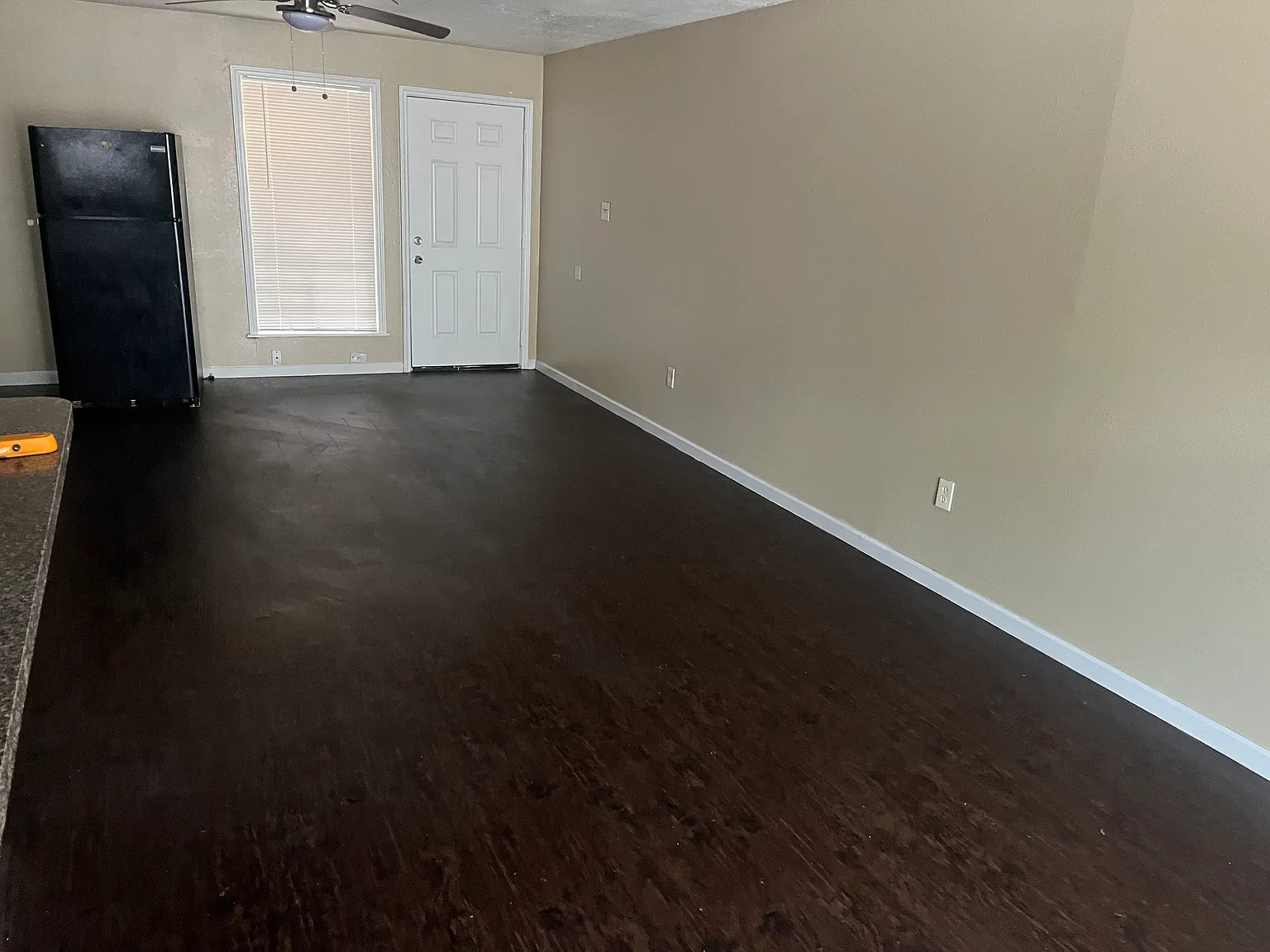 1503 Donovan St — Photo 2