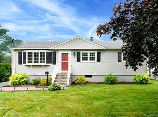 20 Glen Rd, West Haven, CT 06516