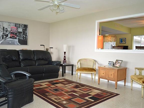 4th image of 286 Paradise Island Dr