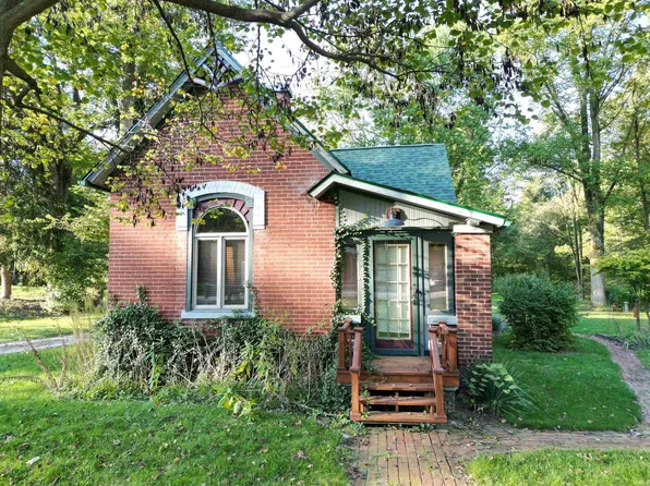 206 W 2nd St, Jonesboro, IN 46938