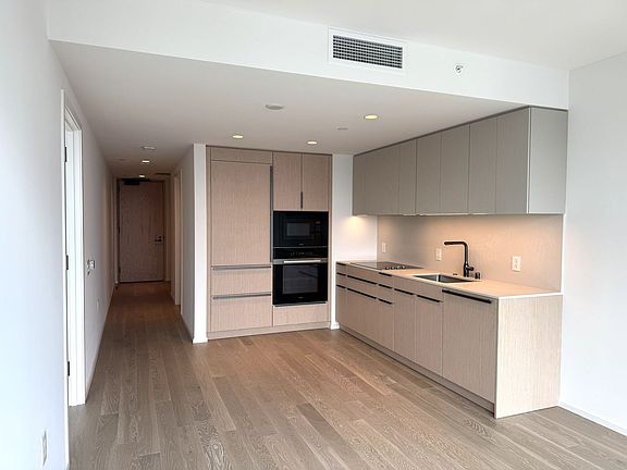 2nd image of 333 Ward Ave #2309
