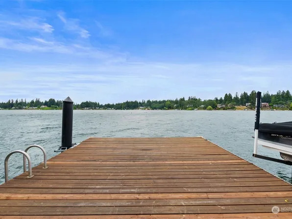 17 Country Club Drive SW, Lakewood, WA 98498