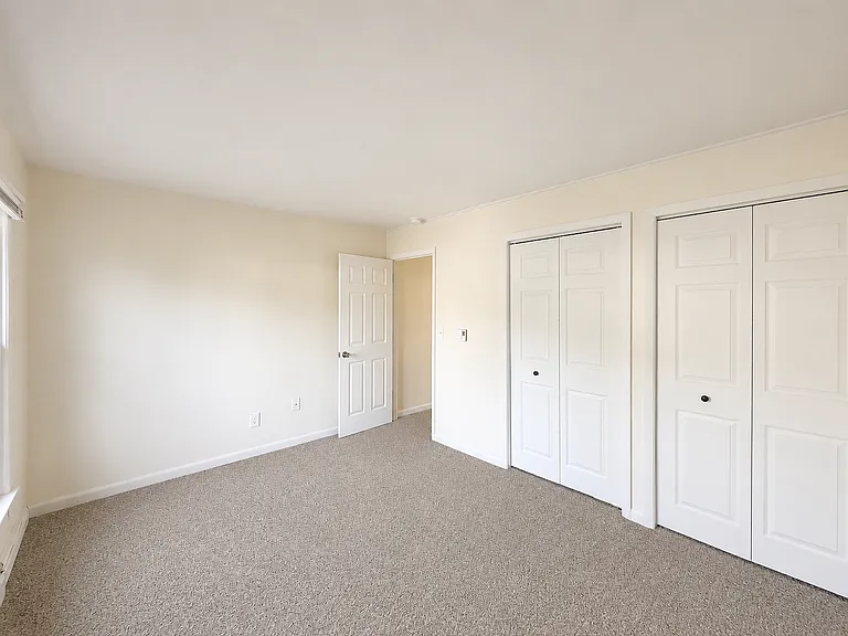 Old Carriage House Apartments — Photo 21