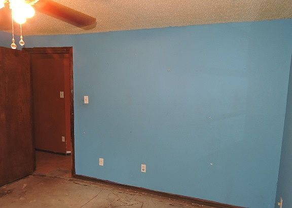 3rd image of 5005 S Sage Ave