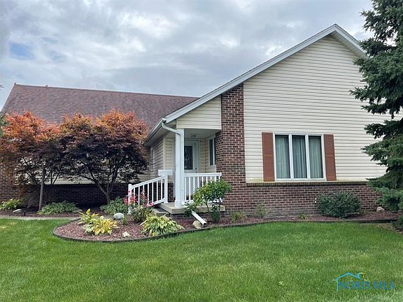2nd image of 4260 Townhouse Dr #A