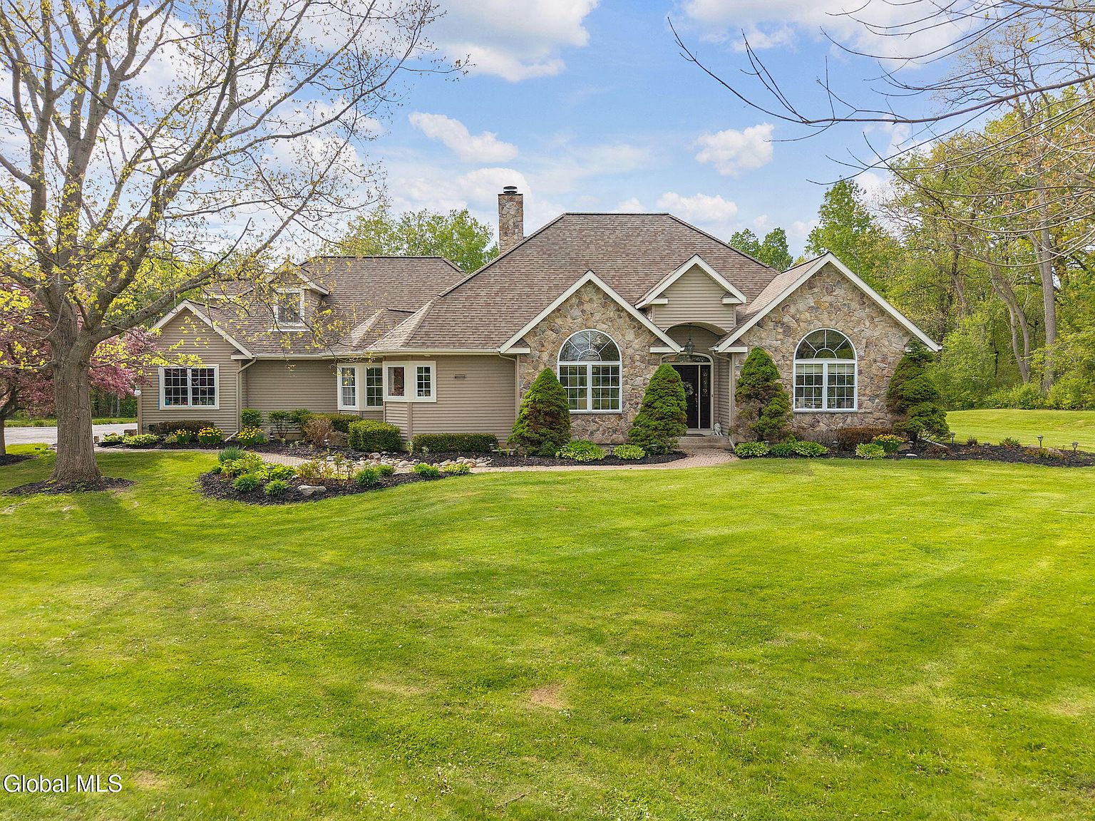 775 Waite Road — Eagle Crest Golf Club