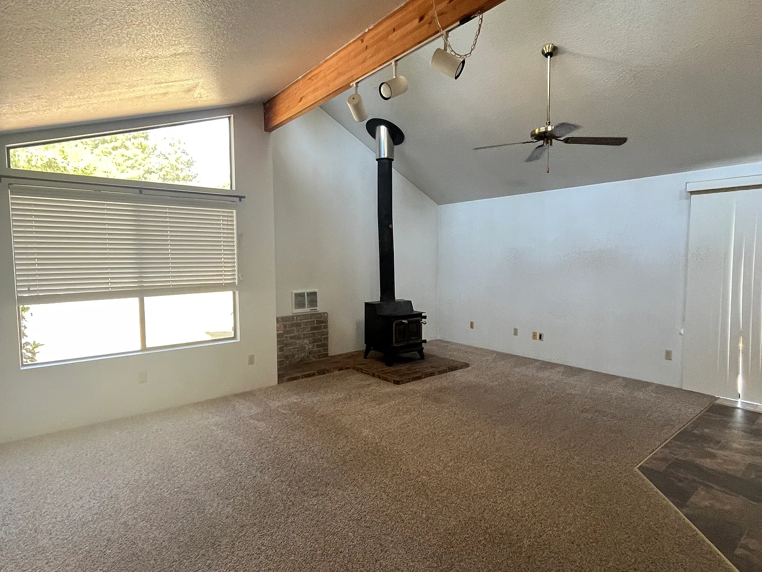 2 bed, 1100 sqft, $1,725 — Photo 4