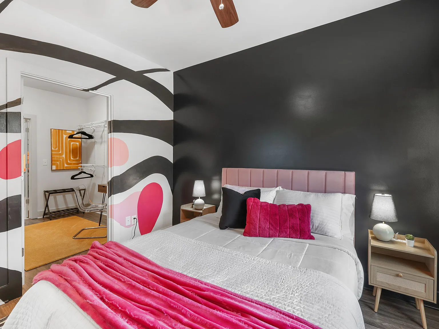 2 bed, $3,600 — Photo 3