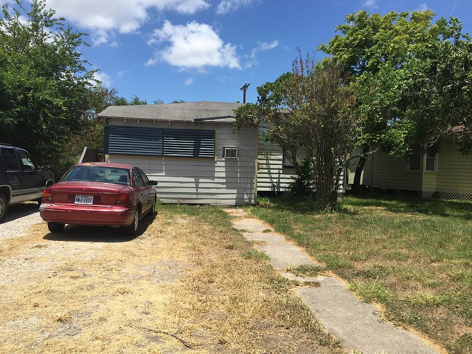 1st image of 201 Pearse Dr