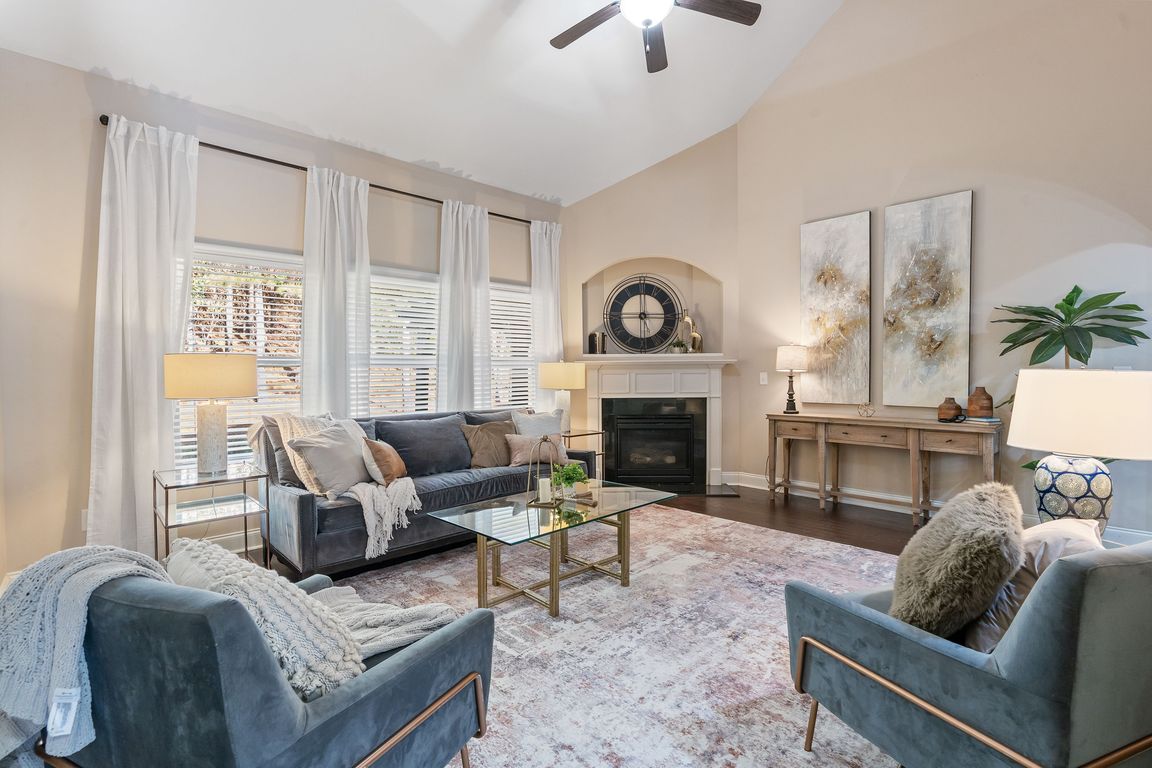 next background image