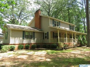 94 Bobwhite Dr SE, Decatur, AL 35603