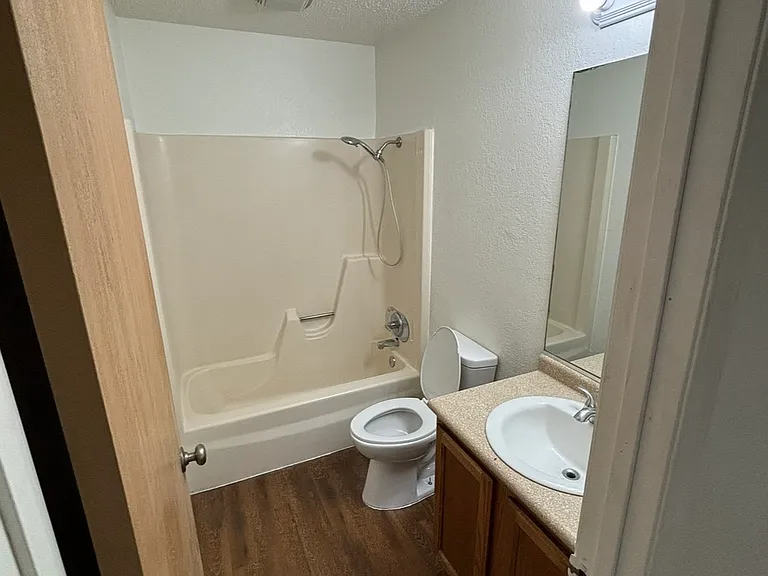 625 Race St #2 — Photo 4
