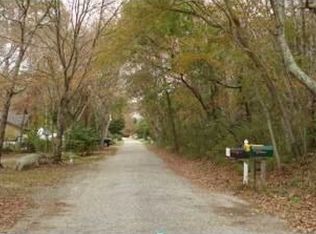 27 Wagner Rd, Westerly, RI 02891