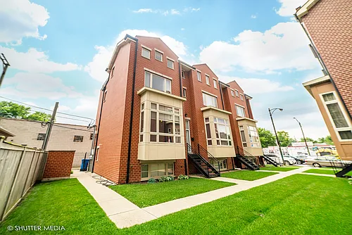 4251 W Montrose Ave #4251 Photo 1 4251 W Montrose Ave #4251 Photo 1