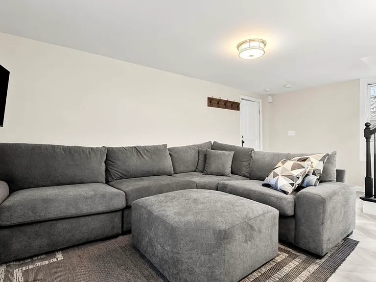 137 Water St #3 — Photo 8