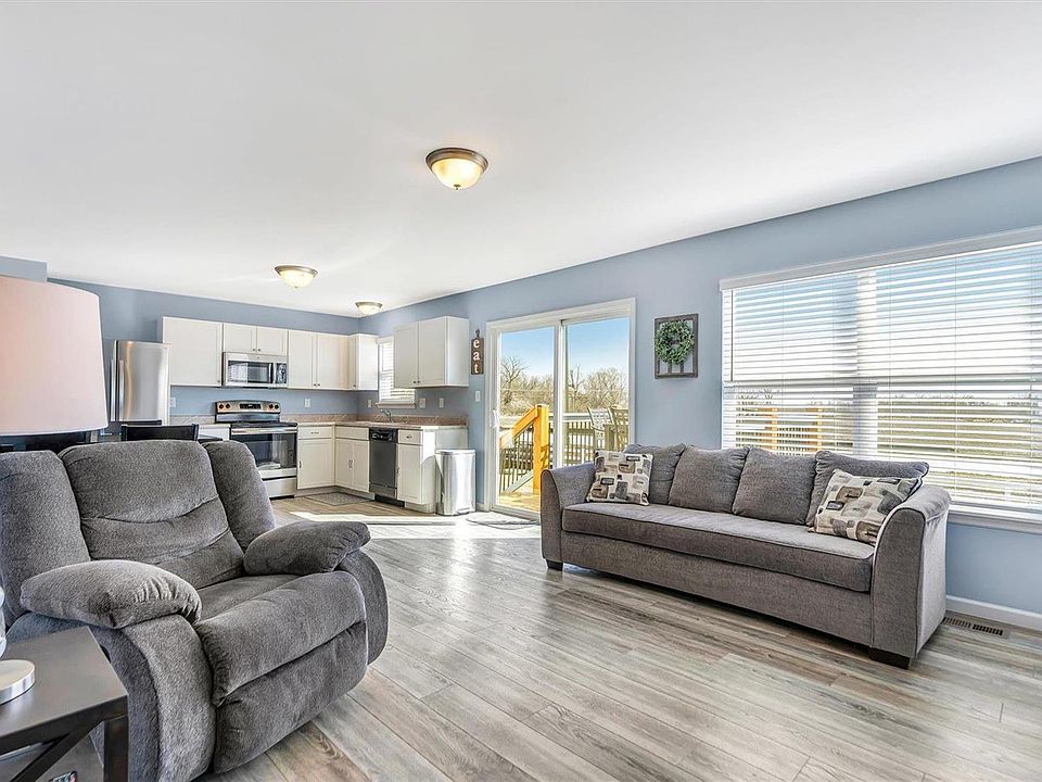 302 Charlestowne Place Dr, Saint Charles, MO 63301 Zillow