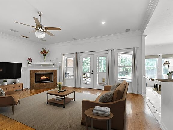 4th image of 3919 Monterey Pines Trl