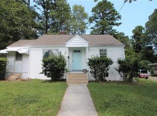 1506 W Cornwallis Dr, Greensboro, NC 27408