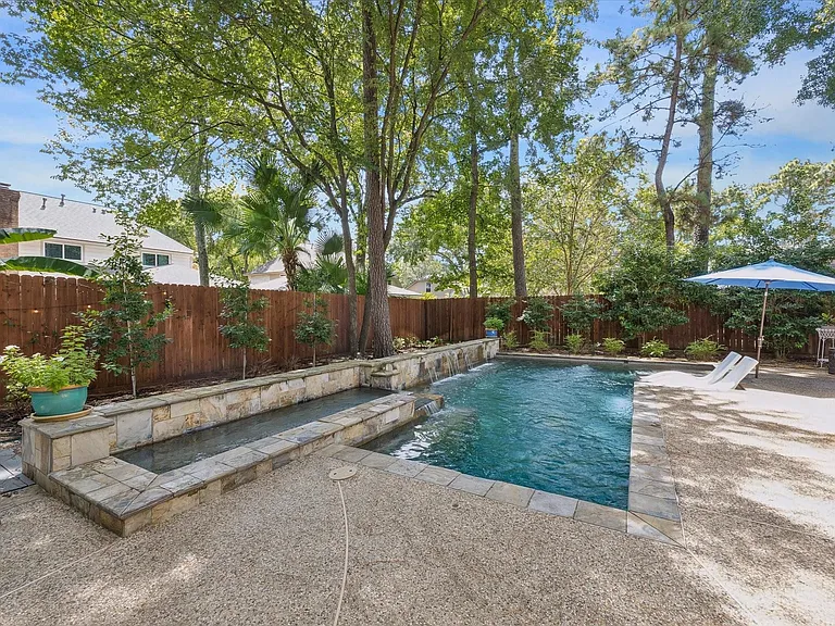 27 Cedarwing Ln — Photo 32