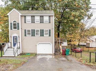 11 Pemberton St, Lowell, MA 01850