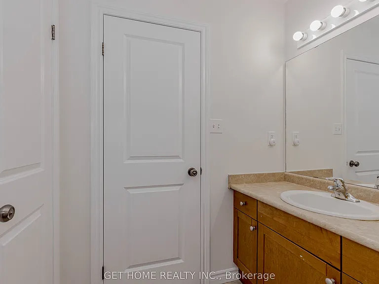 1243 Old Zeller Dr — Photo 35